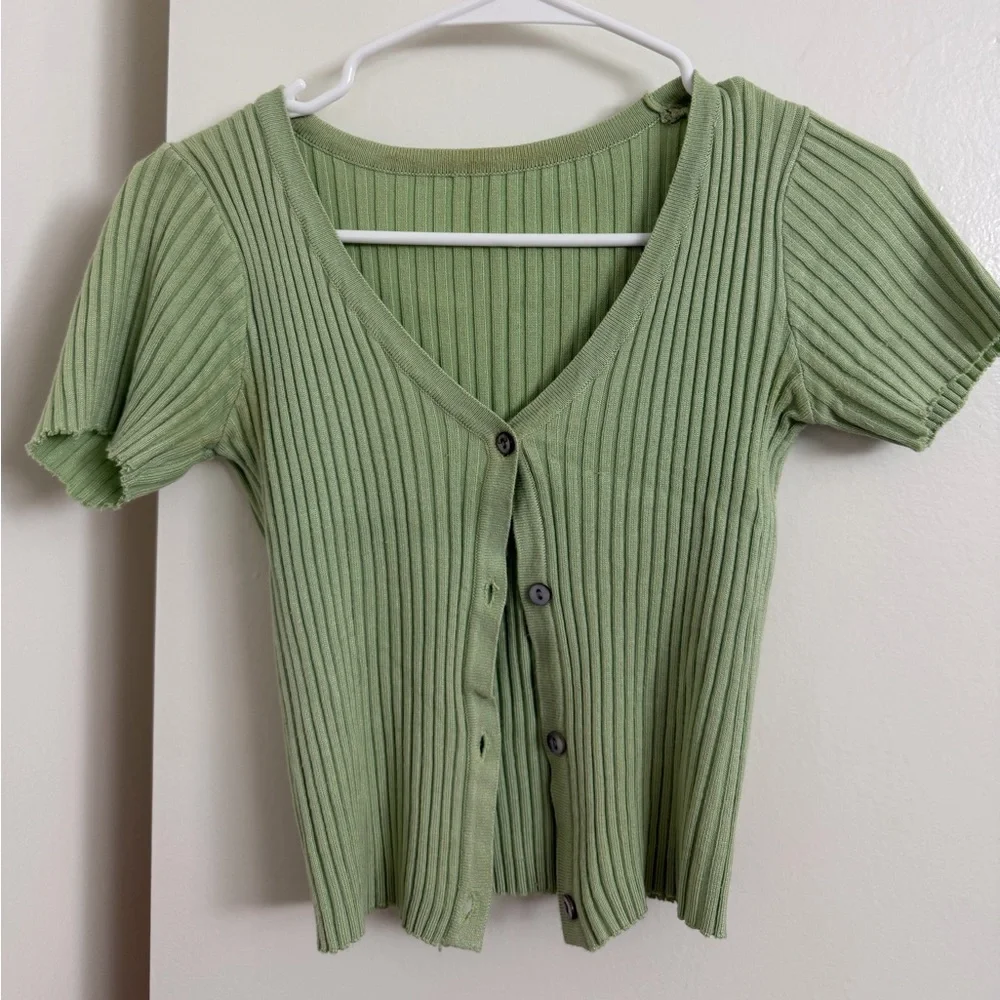 YesStyle Green Ribbed Crop Top - Picture 1 of 2